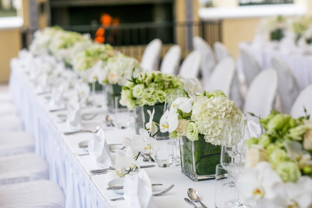 Grand Coloane Resort Macau Exterior photo A table set for a wedding reception