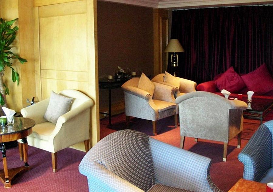 Grand Coloane Resort Macau Exterior photo The interior of a suite at the hotel